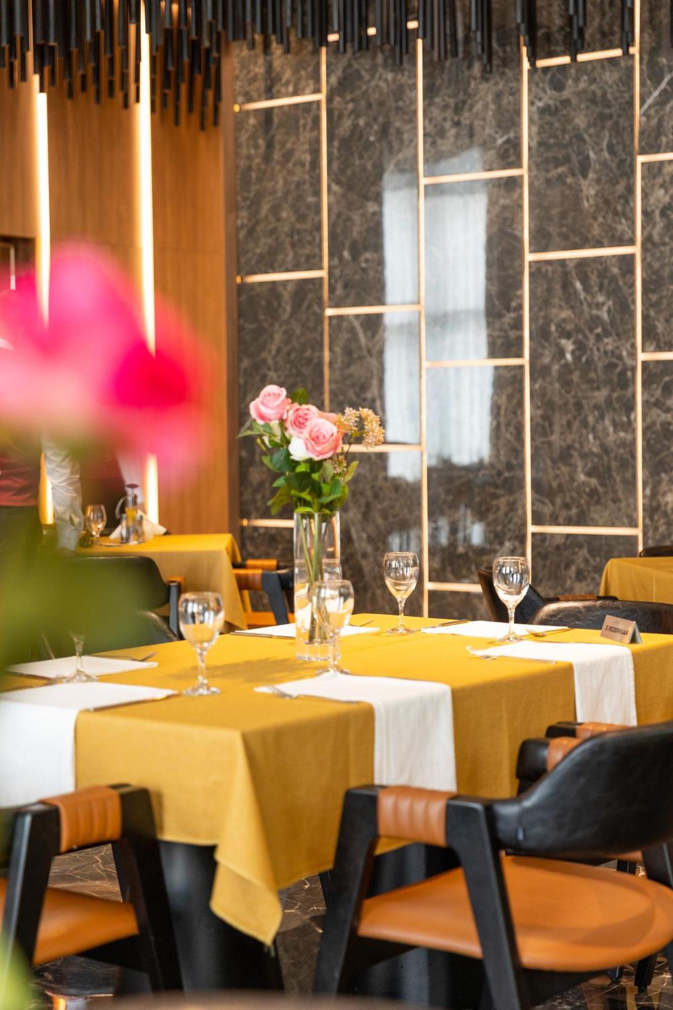Hotel Trofta Istog ภายนอก รูปภาพ